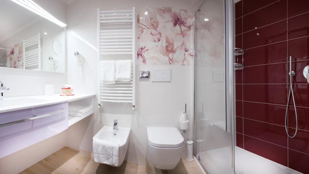 Hotel Residence Villa Beatrice Brenzone sul Garda Rom bilde